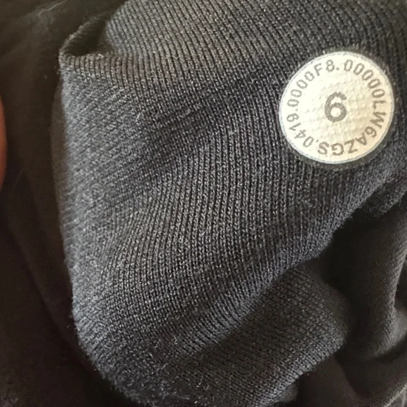 Lululemon Like-New Align Capri Black Legging with Sinched, Cross Waist Detail - Picture 9 of 9